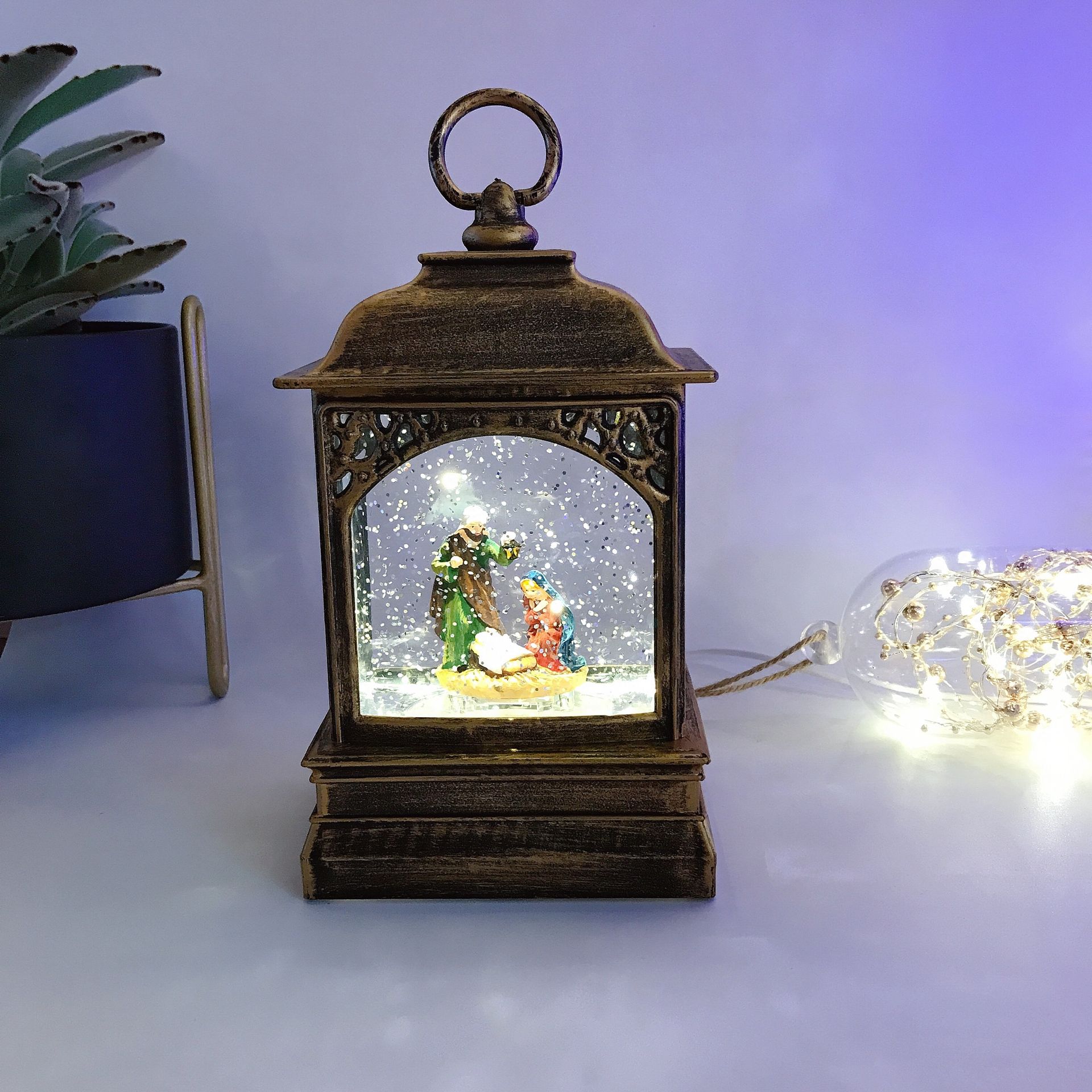 圣诞透明半圆球注水风灯音乐盒 飘雪老人雪人八音盒圣诞装饰品送孩子