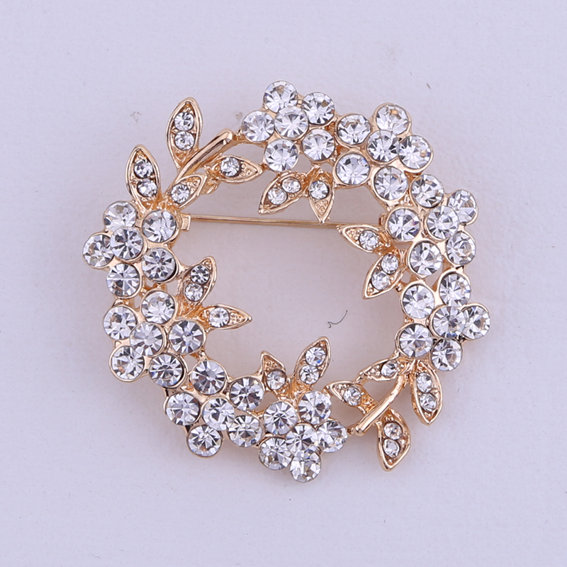 Factory direct sales, popular in foreign trade, high-end new style, Jianxiao retro elegant wreath, light luxury waterproof diamond brooch, fashionable clothing accessories, woolen pins Item Picture