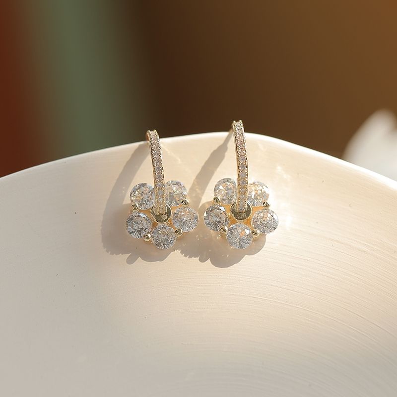 耳环女新款花朵耳环小众设计高级感耳环酷耳环锆石带钻耳环