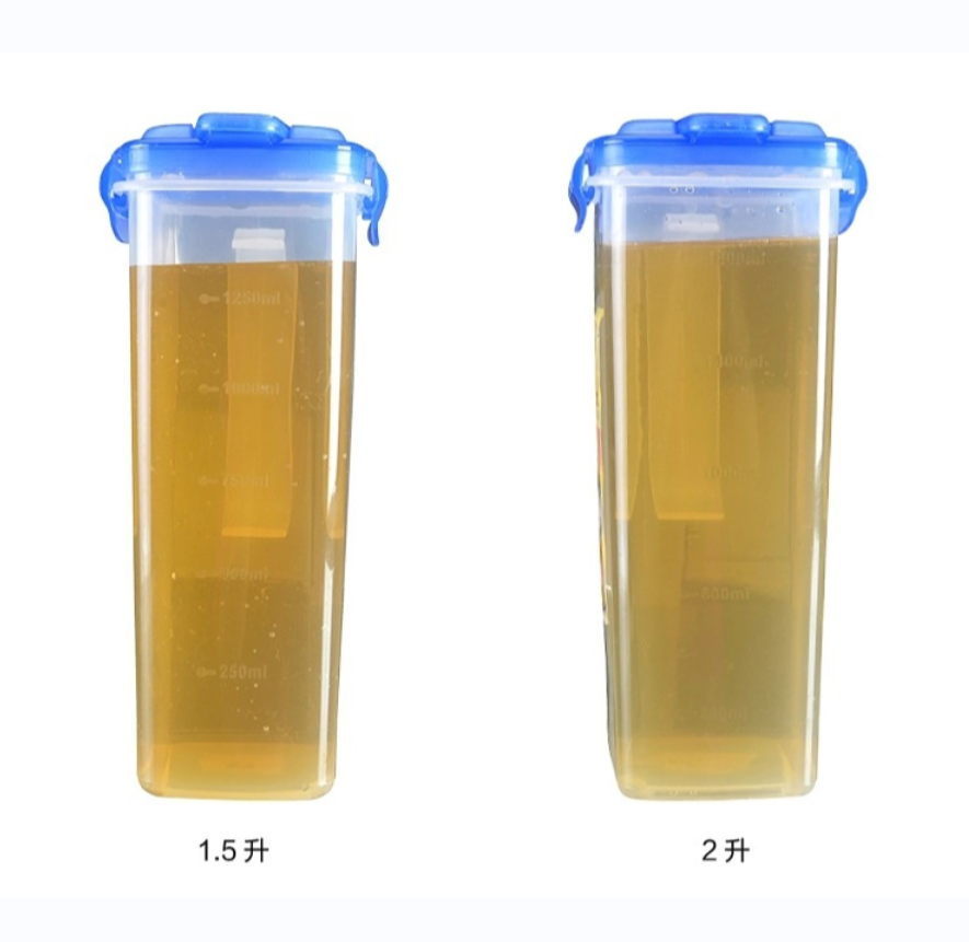 Plastic cold water bottle