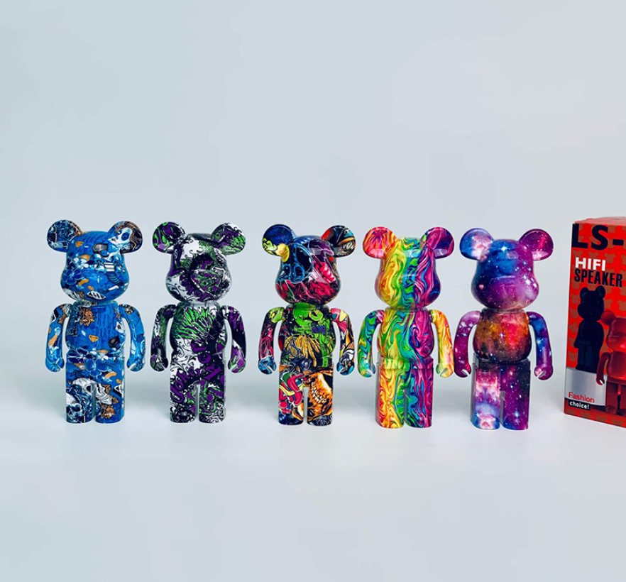 LS02涂鸦/蓝牙音响/迷你暴力熊白底实物图