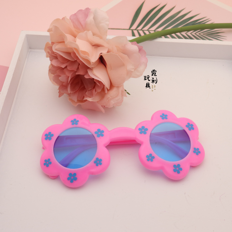 Flower glasses, party glasses, small accessories, children's plastic toys, gifts, party glasses Application Scenario