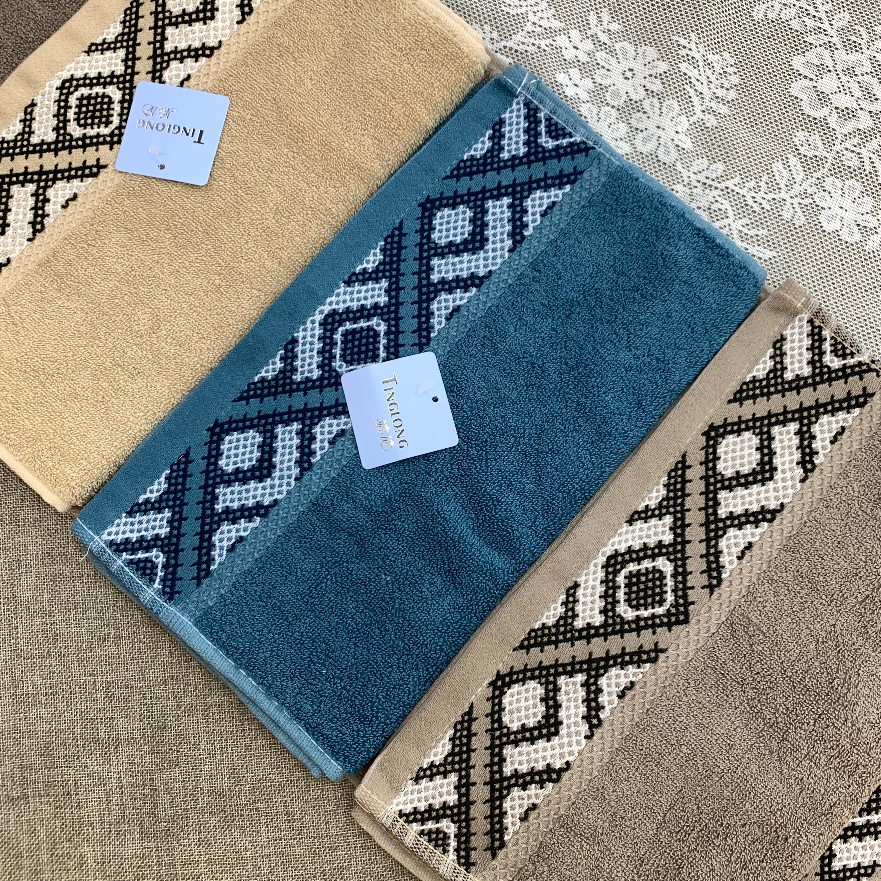 Tinglong dark-colored woven flower towel, pure cotton face towel Specification image