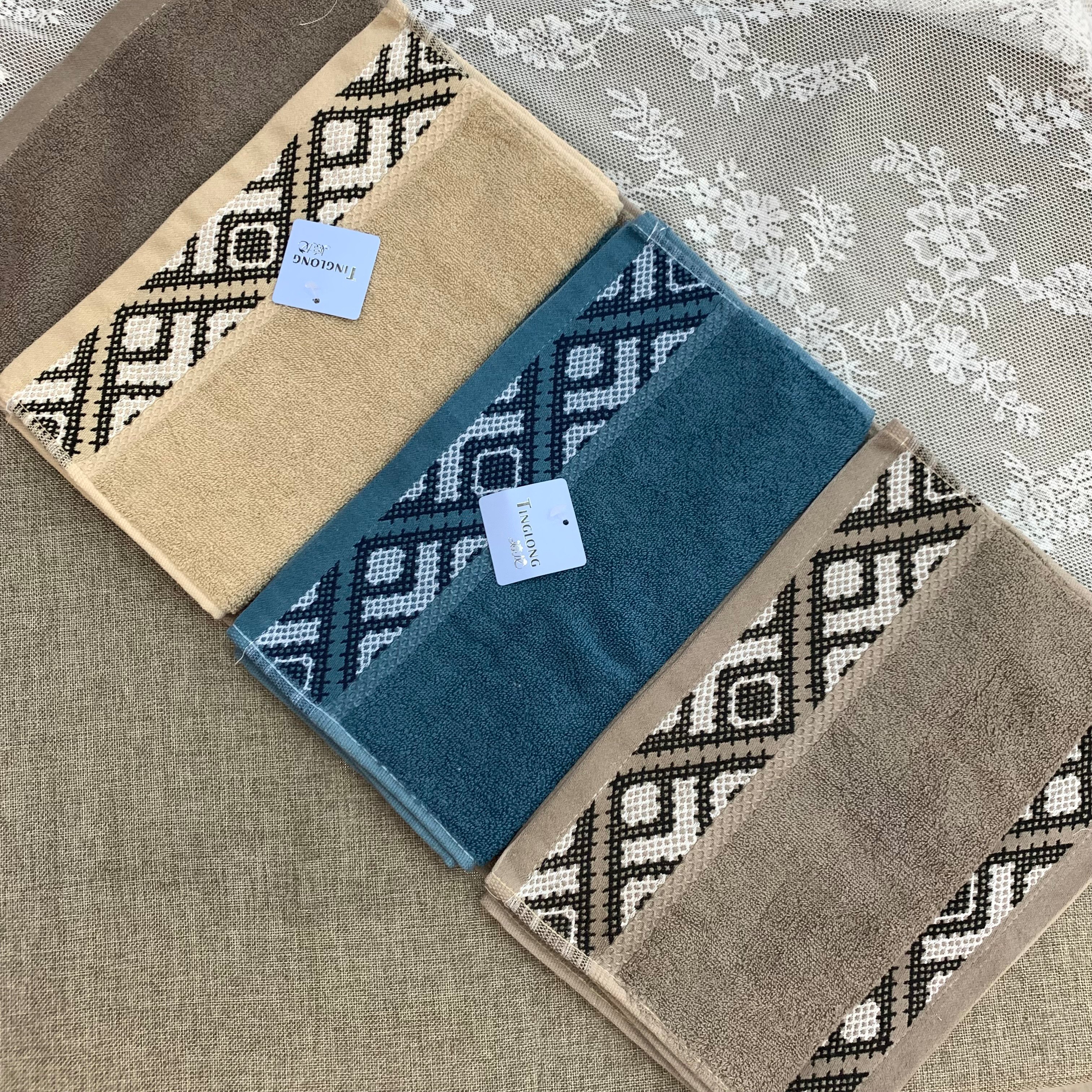 Tinglong dark-colored woven flower towel, pure cotton face towel details Picture