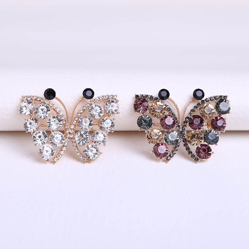 Factory direct sales of creative and light luxury Korean version new best-selling cartoon cute butterfly water diamond oil drip creative retro brooch simple and fashionable accessory pin in stock