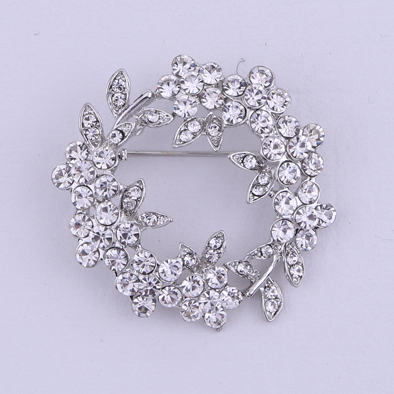 Factory direct sales of creative and light luxury Korean version new best-selling cartoon cute garland water diamond oil drip creative retro brooch simple and fashionable accessory pin in stock Specification image