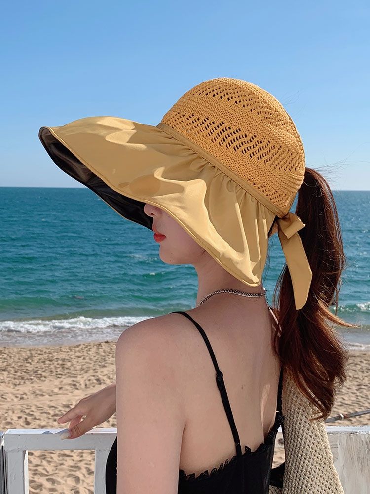 Evelyn Hat Line Large Rim Vinyl Empty Top Sunshade Hat Sunscreen Hat Application Scenario