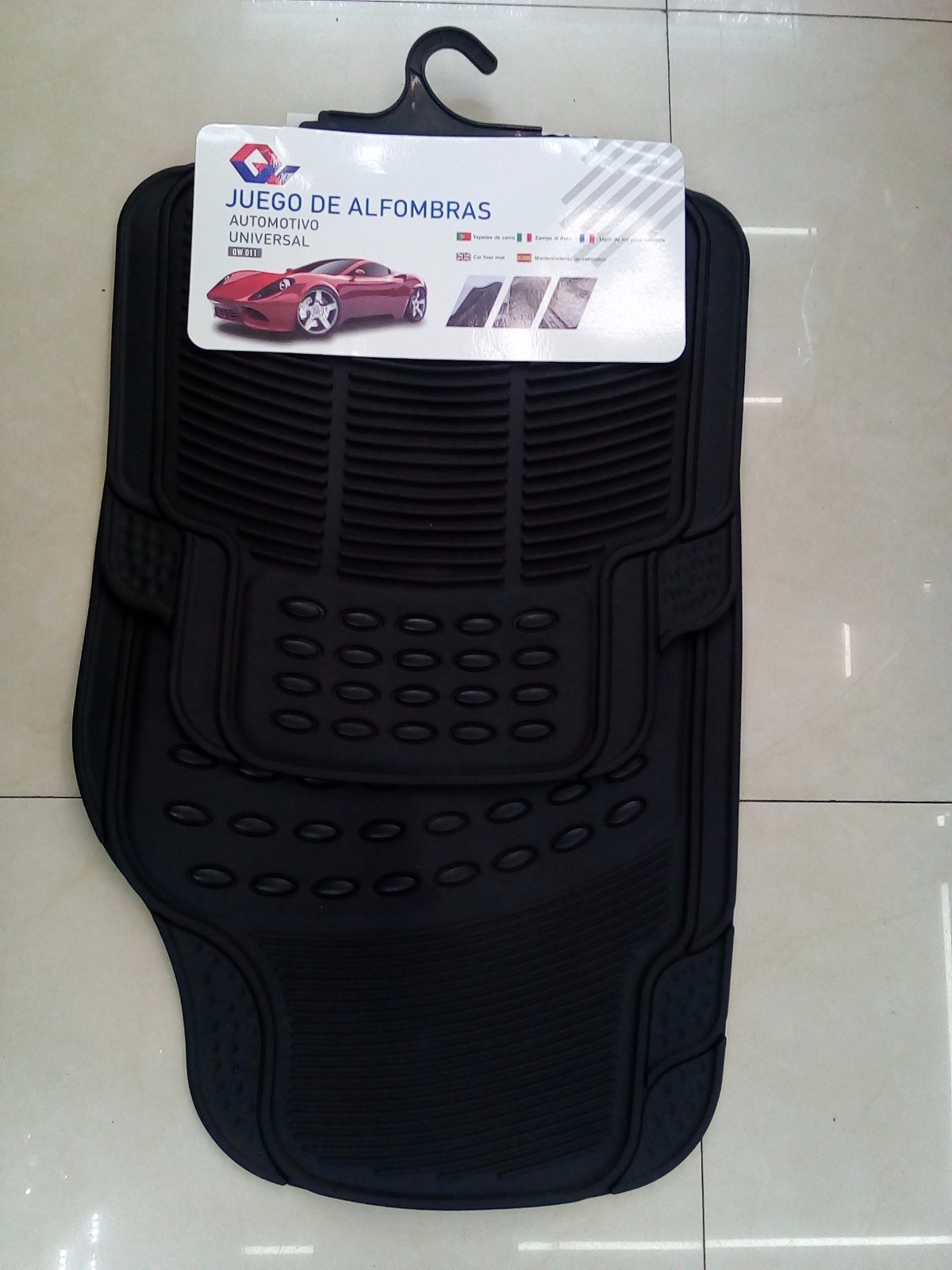 PVC ox eye anti-slip carpet floor mat, PVC carpet for export, universal car floor mat, car floor mat, foot mat 4pc, Qiwei car decoration QW54