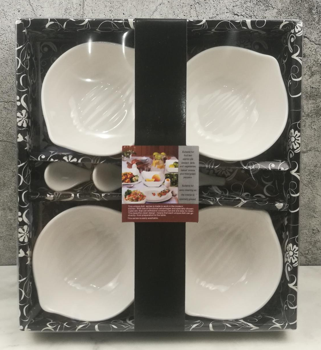 方圆陶瓷小食碟配小勺PVC纸盒彩带包装FY98633