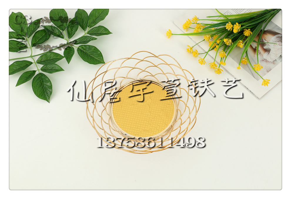Yuxuan Ironwork Nordic ins Ironwork Fruit Basket, simple hollowed-out snack storage basket, Creative living room fruit plate, home coffee table, fruit basin 2 details Picture
