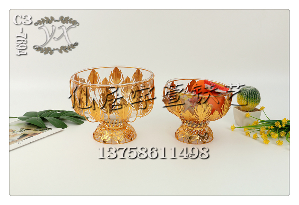 Yuxuan Ironwork Creative European Rose Gold Candy Jar Home Decor with Lid Snack Storage Jar 23 Application Scenario