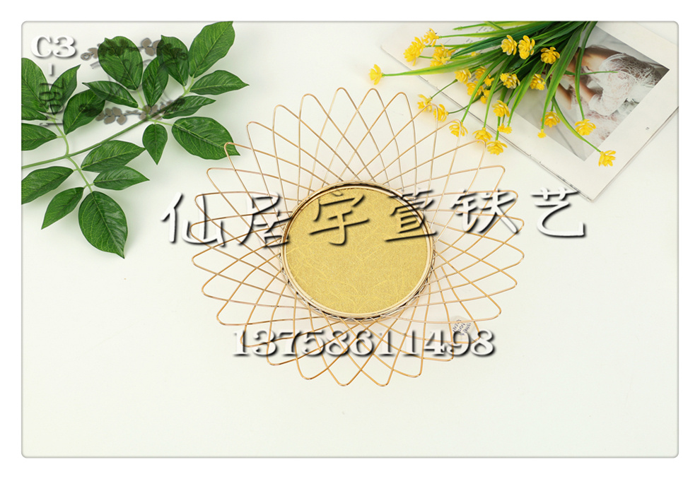 Yuxuan Ironwork Nordic ins Ironwork Fruit Basket, simple hollowed-out snack storage basket, Creative living room fruit plate, home coffee table, fruit basin 2 Item Picture