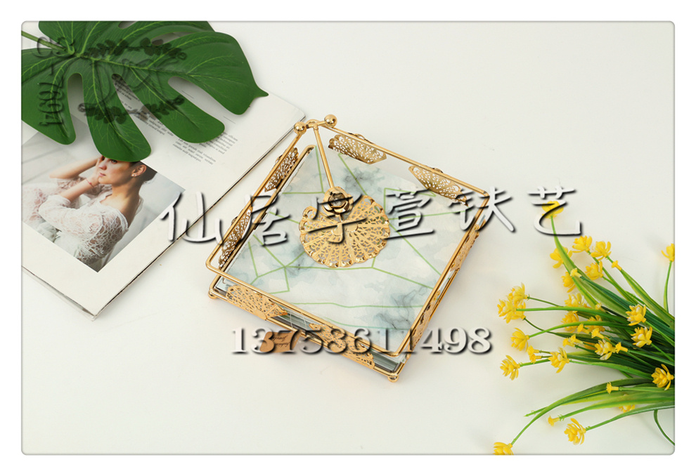 Yuxuan Ironwork Fashionable Square Golden Ironwork living Room Tissue holder Tissue tray Metal Mirror Tissue Storage tray 14 Specification image
