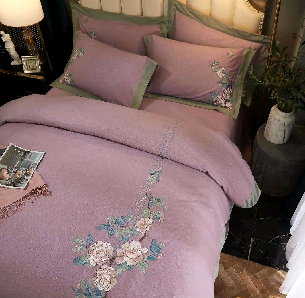 Flowers Bloom All Over the Courtyard - Purple Pure Cotton Four-piece Set Item Picture