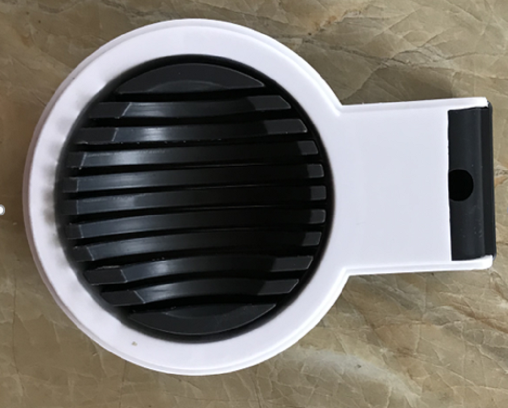Egg slicer