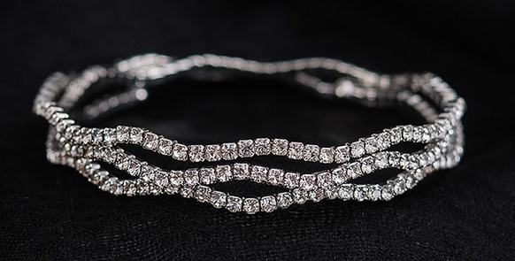 Fashionable new product: Simple, full diamond, trendy and elegant women's bracelet Chao Xia 18