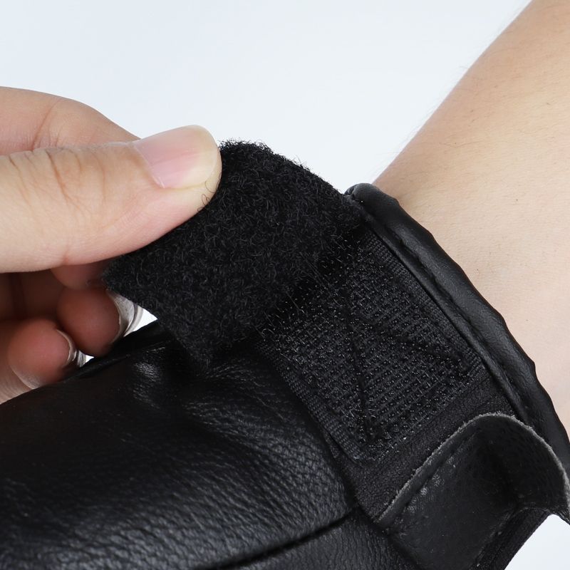 手套/摩托手套/骑士手套白底实物图