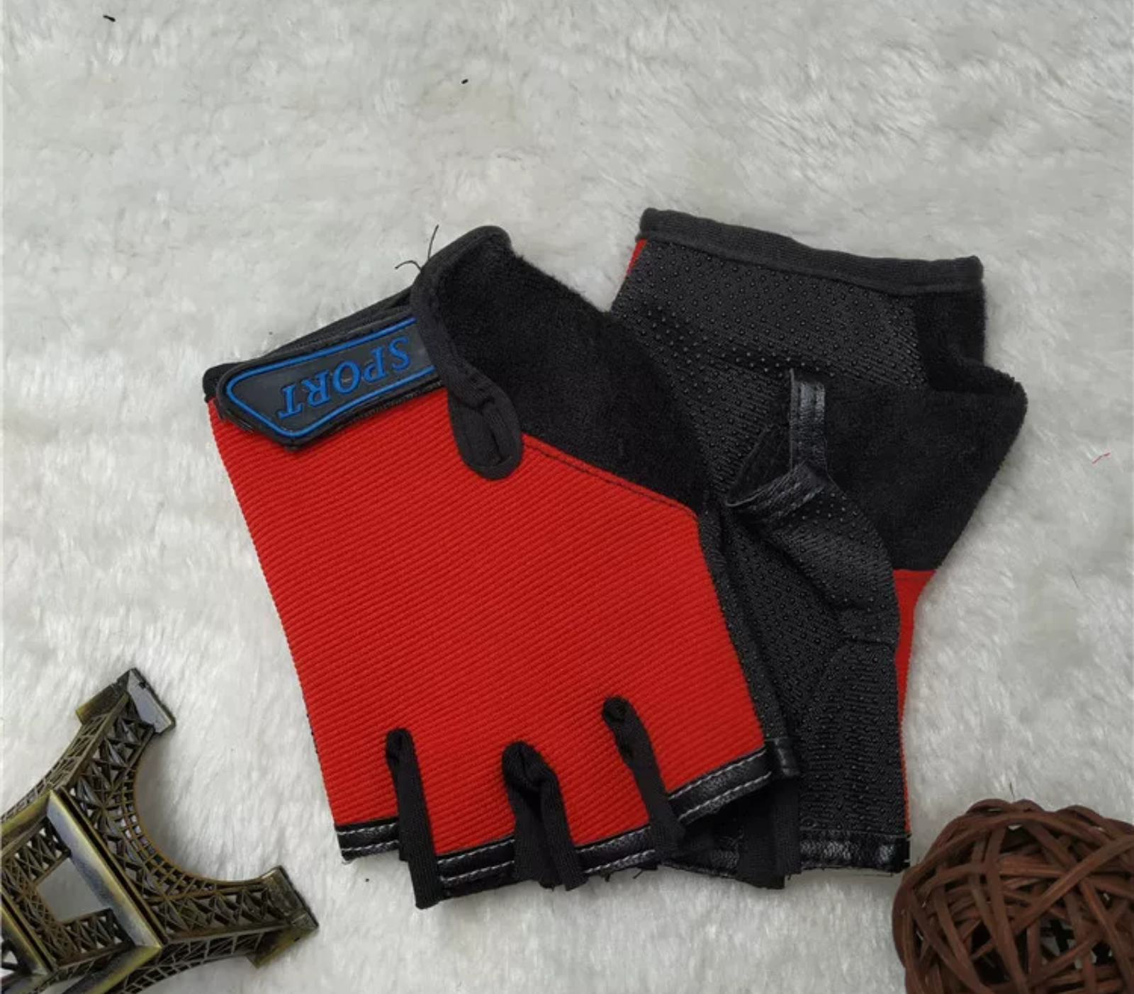 New children's half-finger anti-slip gloves Specification image