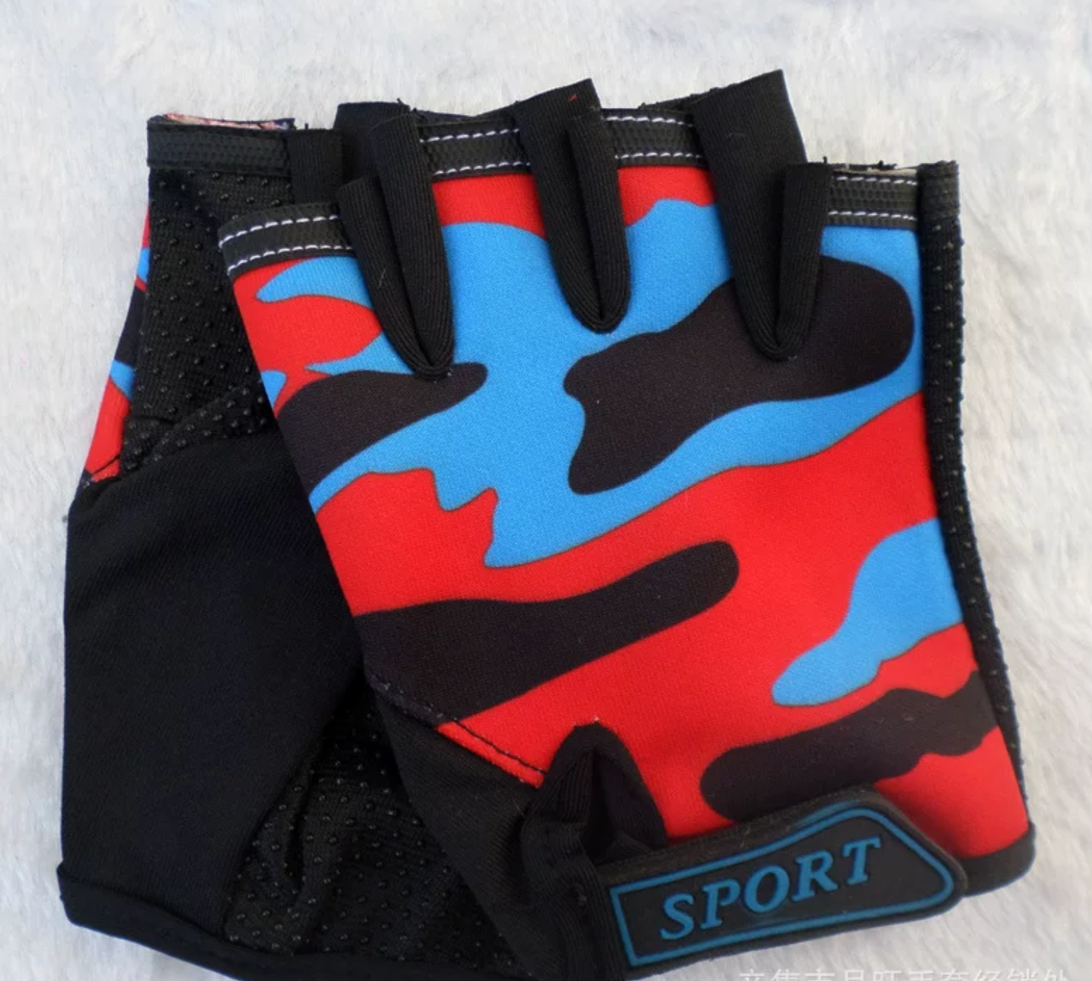 New children's half-finger anti-slip gloves Item Picture