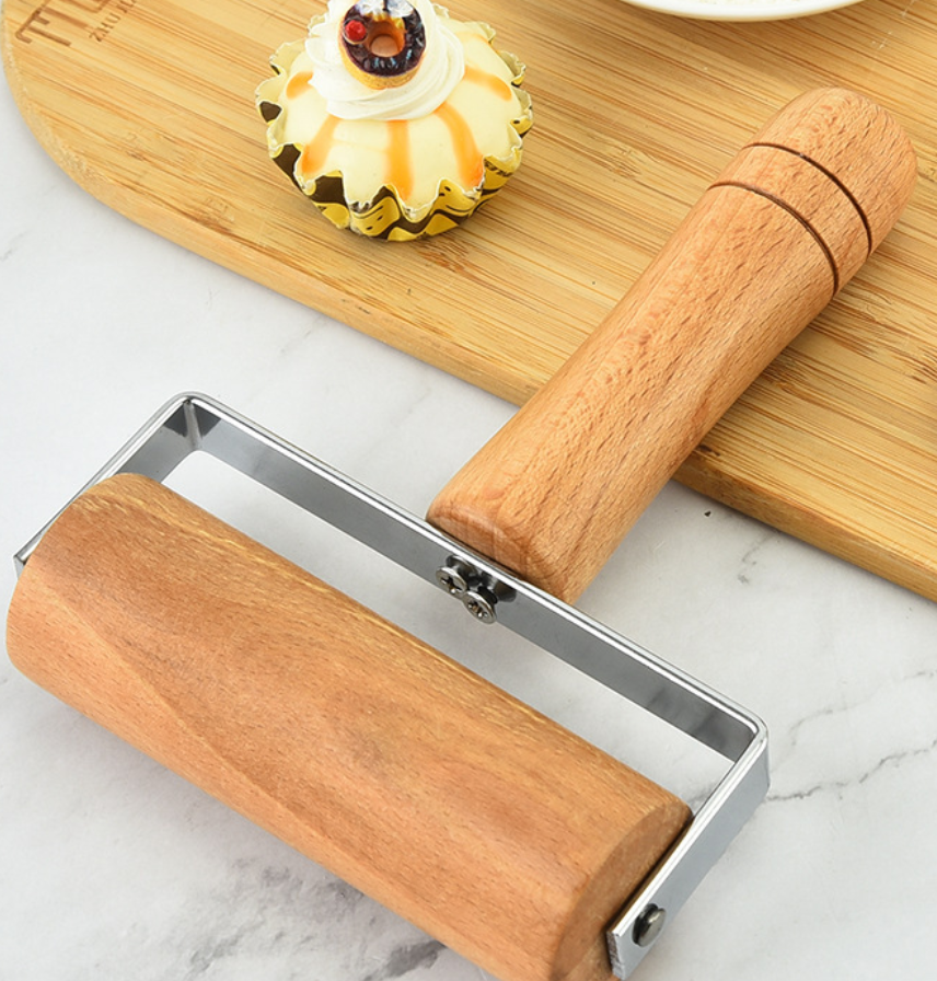 Beech wood rolling pin details Picture