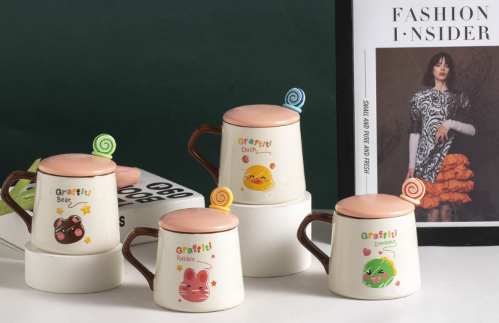 Korean cartoon cute ceramic mugs with covered spoons, male and female students go to school to drink water for breakfast Specification image