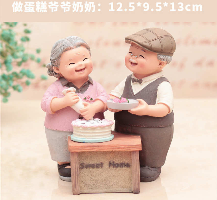 Creative couple ornaments as wedding anniversary gifts Specification image