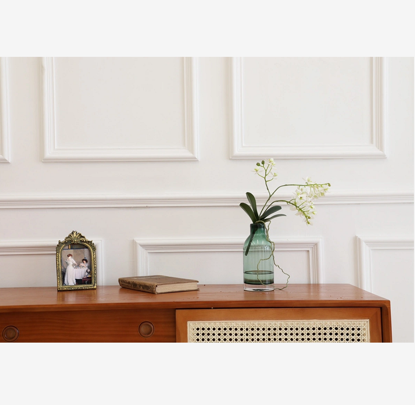 A small-mouthed creative hydroponic plant planting vase made of natural-color glass details Picture