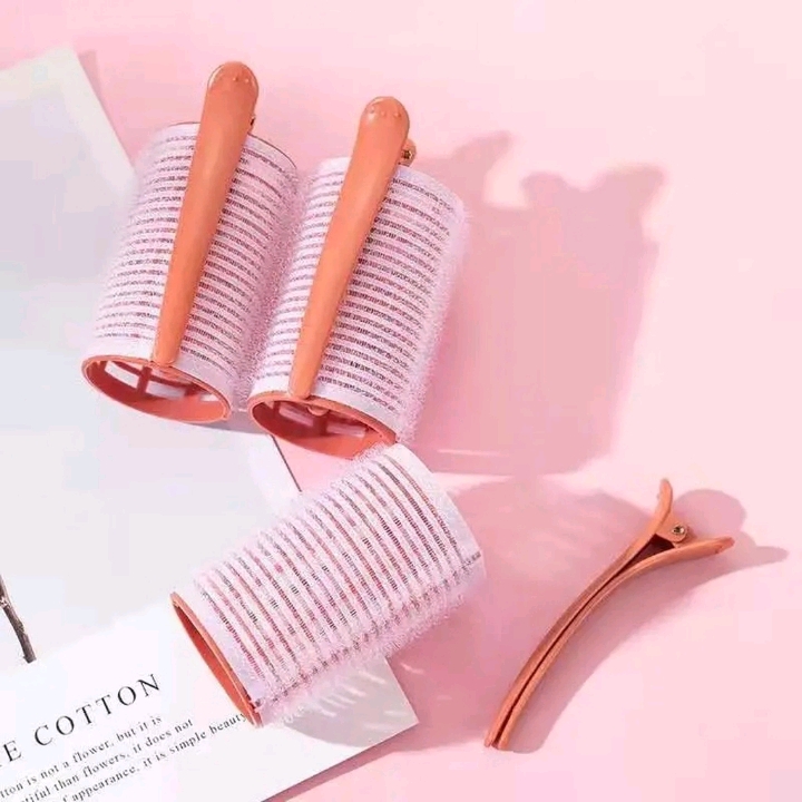 Box set of three hair curlers with clips, pear blossom hair curls, inner buckle hair curls and bristles detail image 6