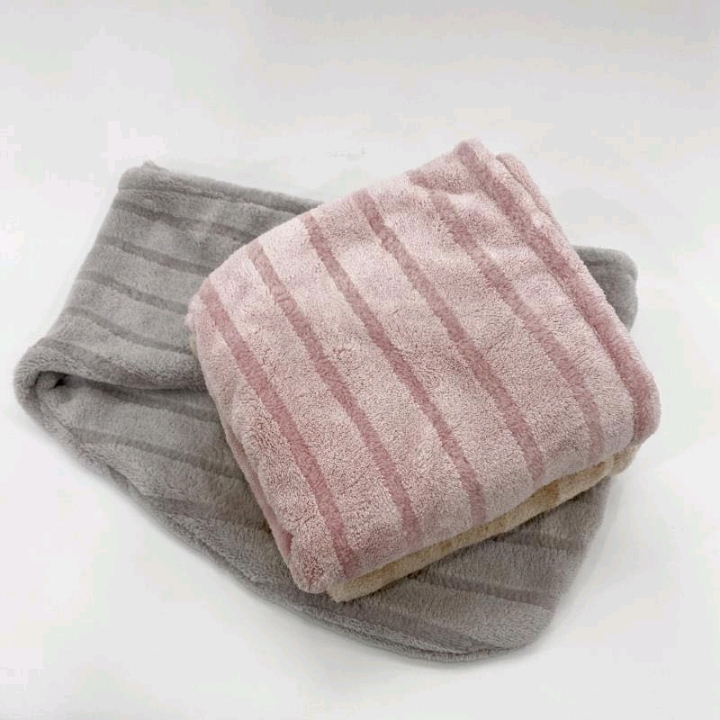 Bagged triangular striped absorbent dry hair cap dry hair towel details Picture