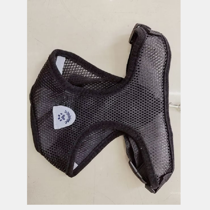 Xinan marca de alta calidad nueva correa de pecho de perro cuerda de tracción tela de malla transpirable pet bust back cómodo y duradero artículos de tracción modelo X1 S M L XL Application Scenario