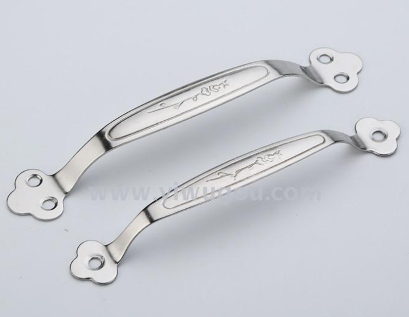 Door and window hardware accessories, drawers, cabinets, stainless steel plum blossom handles, indoor room doors, anti-slip door handles Application Scenario