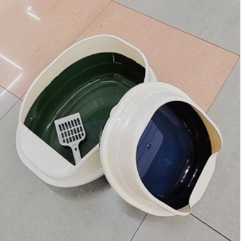 مجموعتان من مرحاض القط المفتوح المبسط في حوض رمل شبه مغلق Item Picture