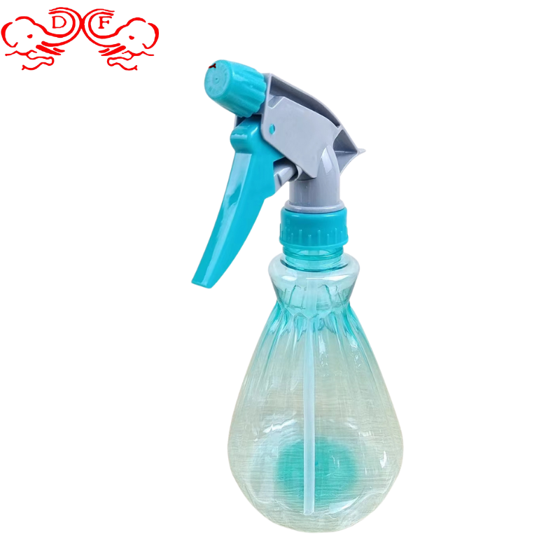 DF68243 Plastic spray bottle, spray bottle, kitchen and hotel supplies, DF Trading House