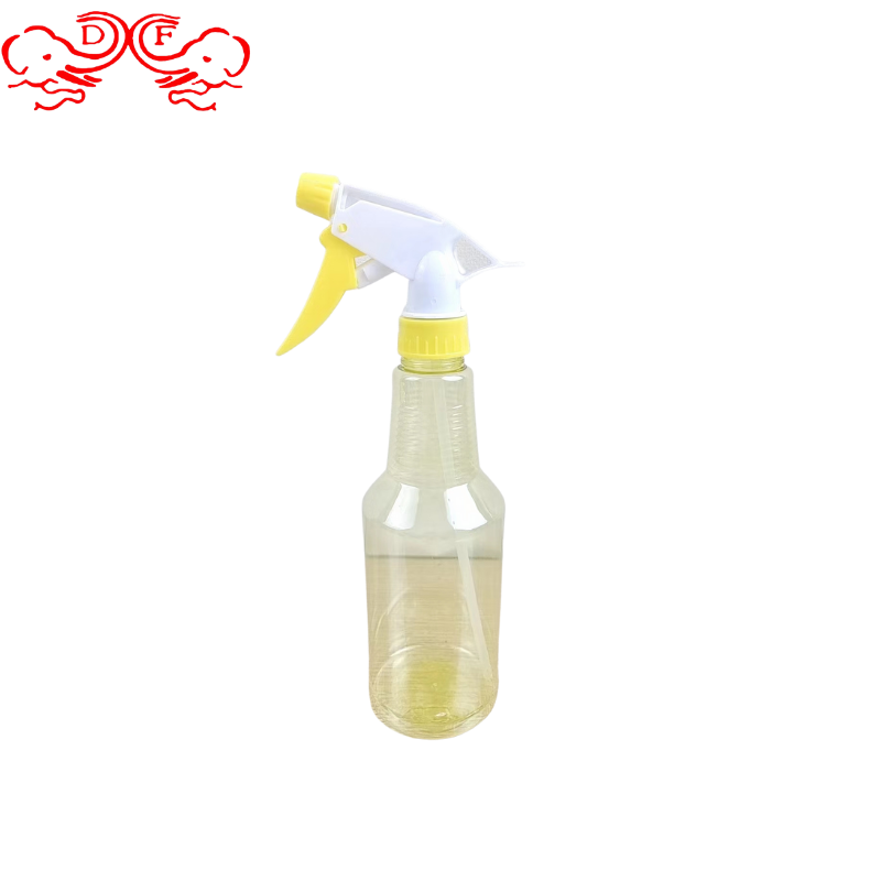 DF68243 Transparent Spray bottle, garden watering spray bottle, disinfection spray bottle, plastic packaging bottle, multi-size l portable spray bottle, DF Trading House Application Scenario