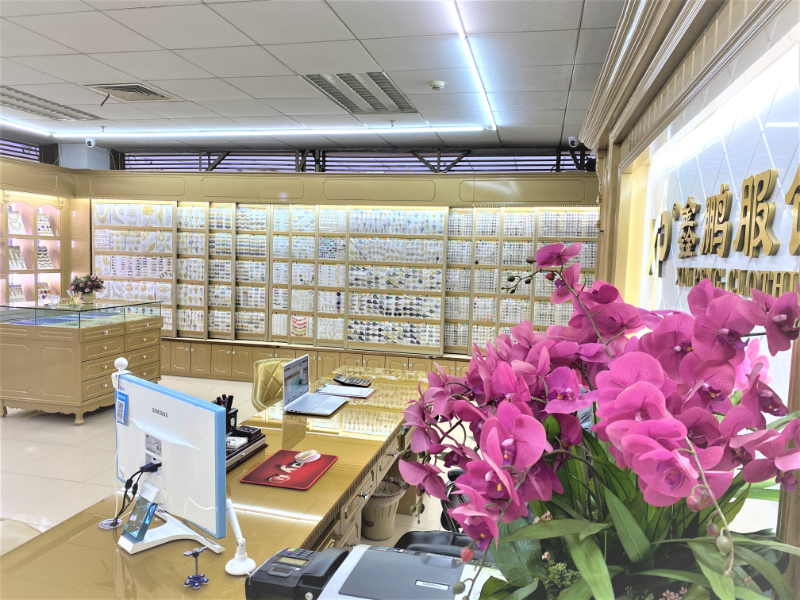 Direct sales of button brooches from the manufacturer: alloy resin plastic pins, jeans, acrylic wood, metal, nail free, spring waist buttons, high-end handcrafted, high-end clothing accessories, buttons, sofa, crystal glass buttons, overcoats, shirts, pearl buttons pic 5