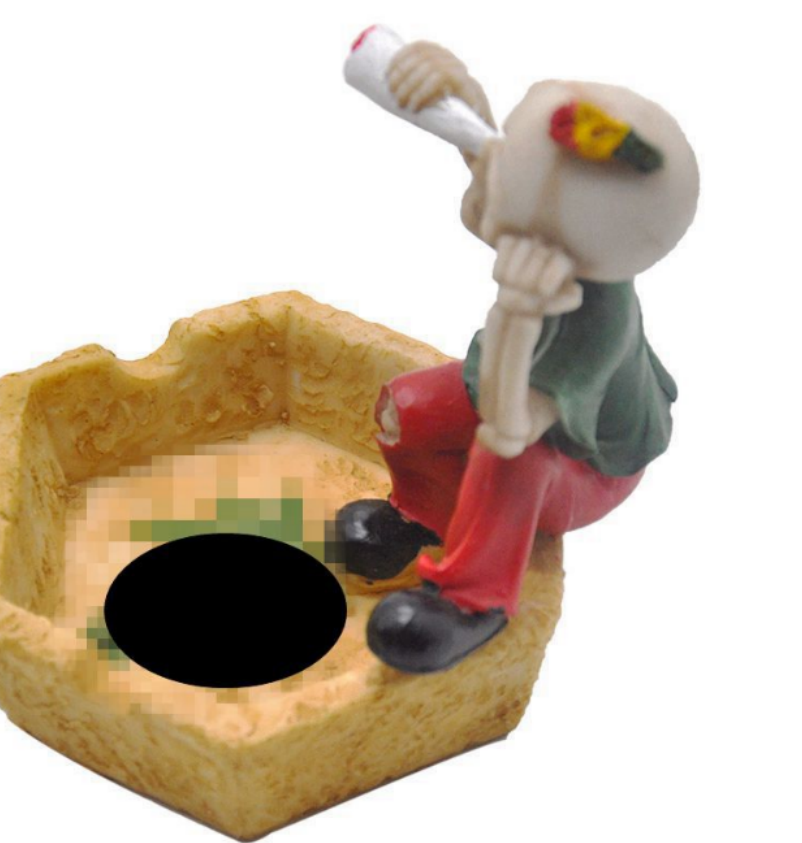 家用烟灰缸实物图