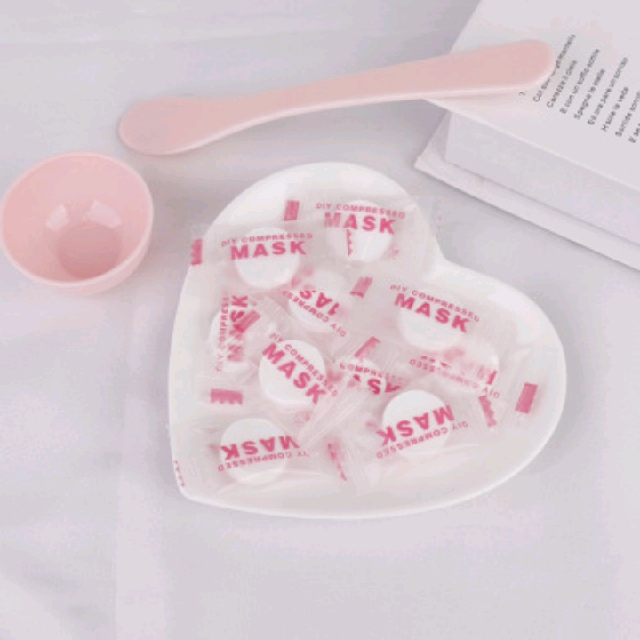 Facial hydrating and moisturizing mask paper, disposable portable compressed mask granules + mask stick + small bowl * details Picture