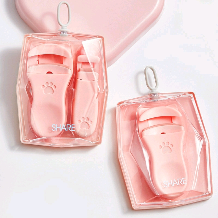 Xuebei Cat Paw Eyelash Curler Set Box Portable Press Type Local Wide-angle Eyelash Curler