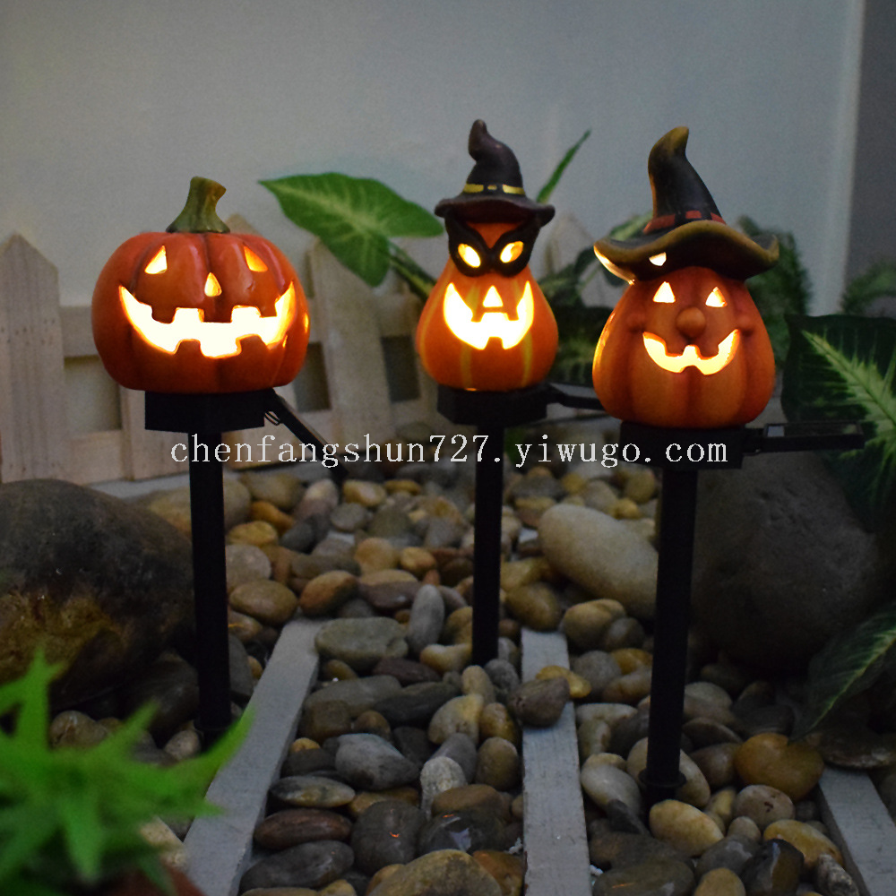 Halloween solar outdoor lights, waterproof courtyard lawn atmosphere arrangement, landscape decoration, resin ground insert pumpkin lanterns details Picture