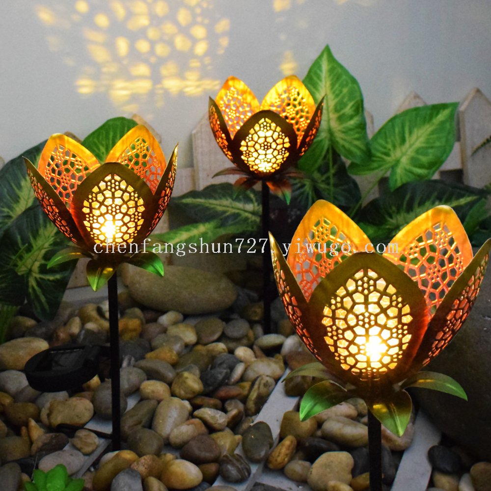 Solar-powered villa garden courtyard lights, ironwork hollowed-out petal outdoor landscape decorative lights, flower ground insert lawn lights