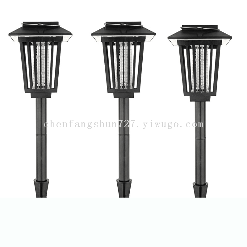 Solar-powered mosquito-killing lamp, a perfect tool for killing, catching and attracting mosquitoes. Outdoor courtyard garden rainproof ground lawn lamp Application Scenario