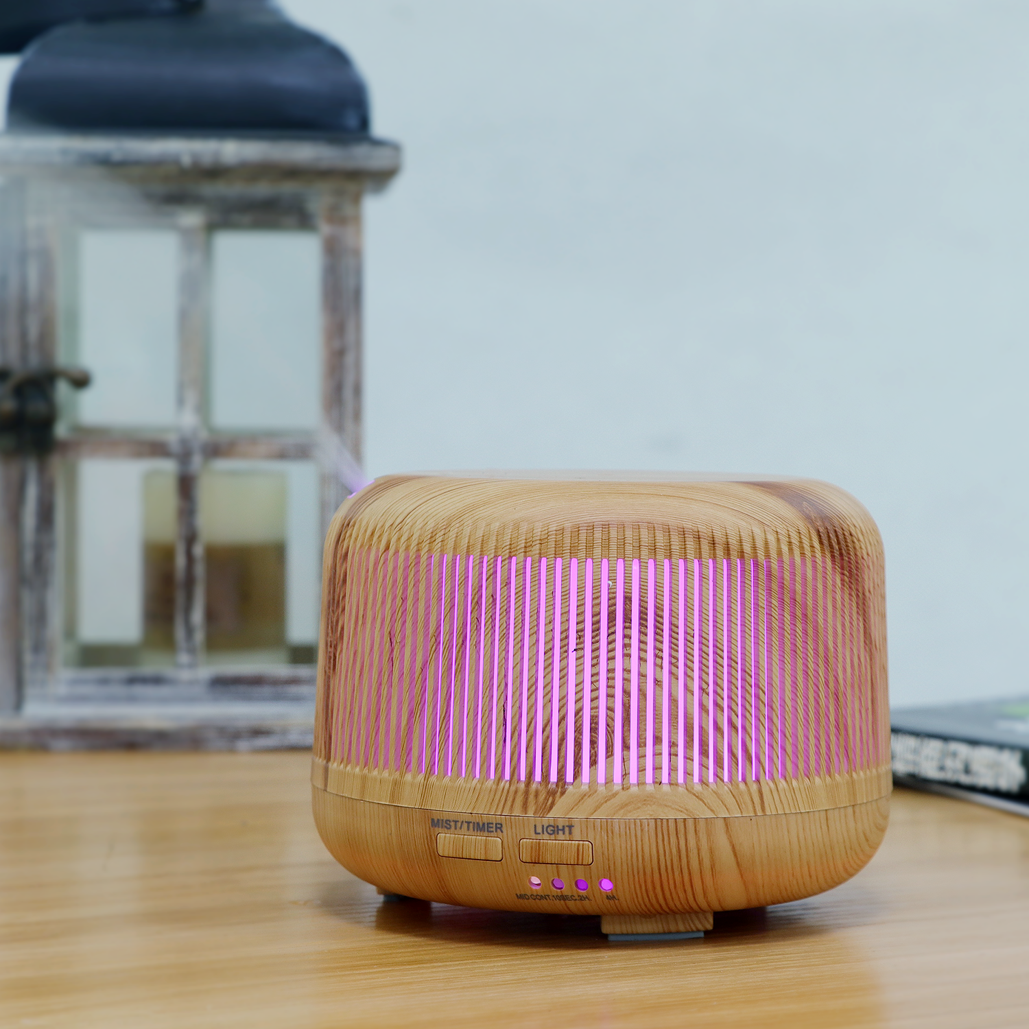The manufacturer's best-selling HOLDMAY 300ML aroma diffuser, humidifier, seven-color aroma diffuser, light, and essential oil addition Application Scenario
